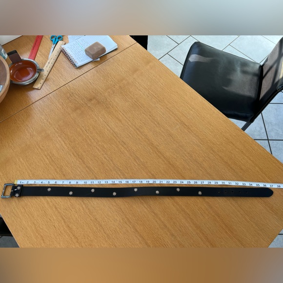 Gap Black Leather Cool Vintage Retro Belt. Women’s Size 32 - Picture 4 of 7